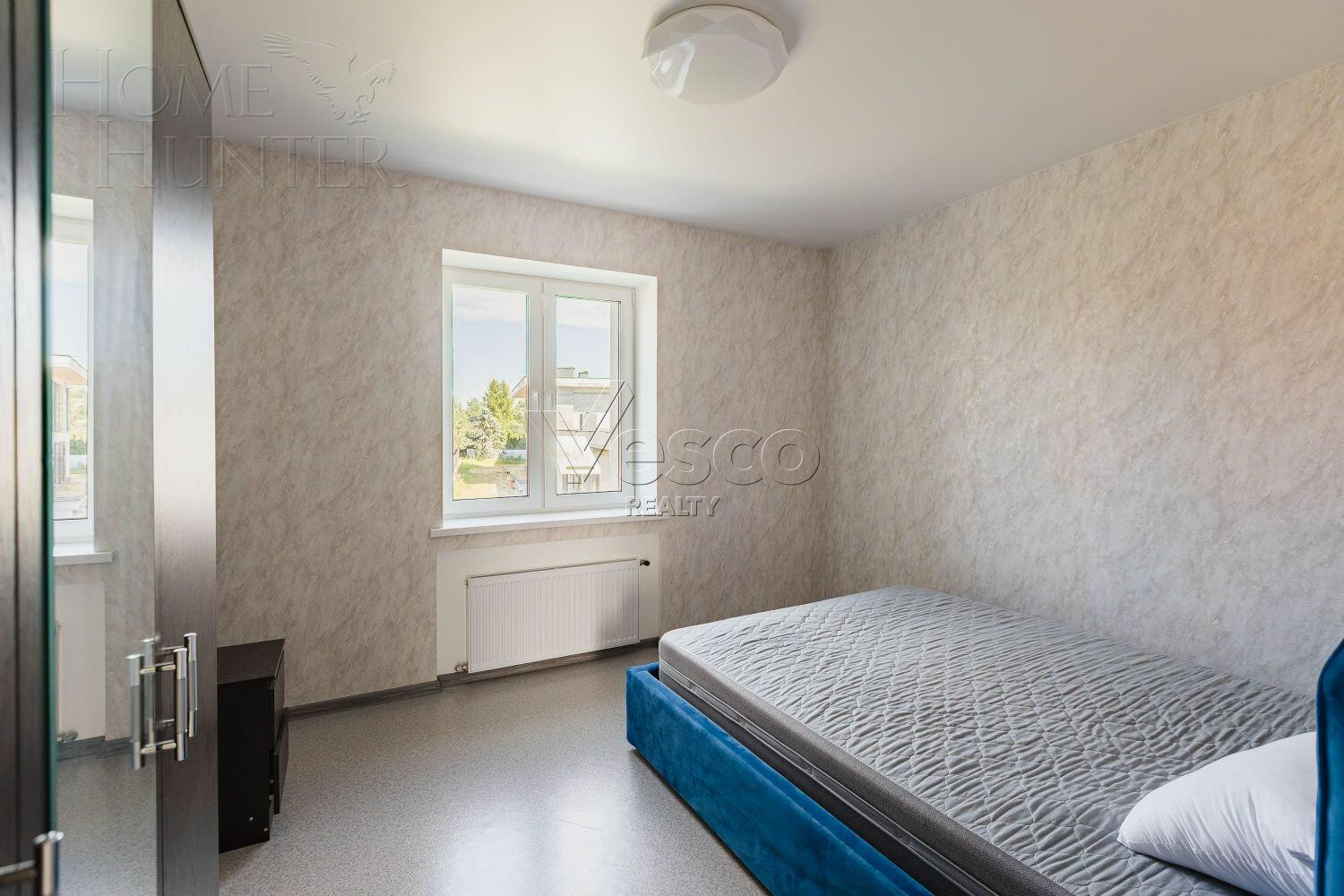 2-этажный коттедж 4 400 м² с отделкой