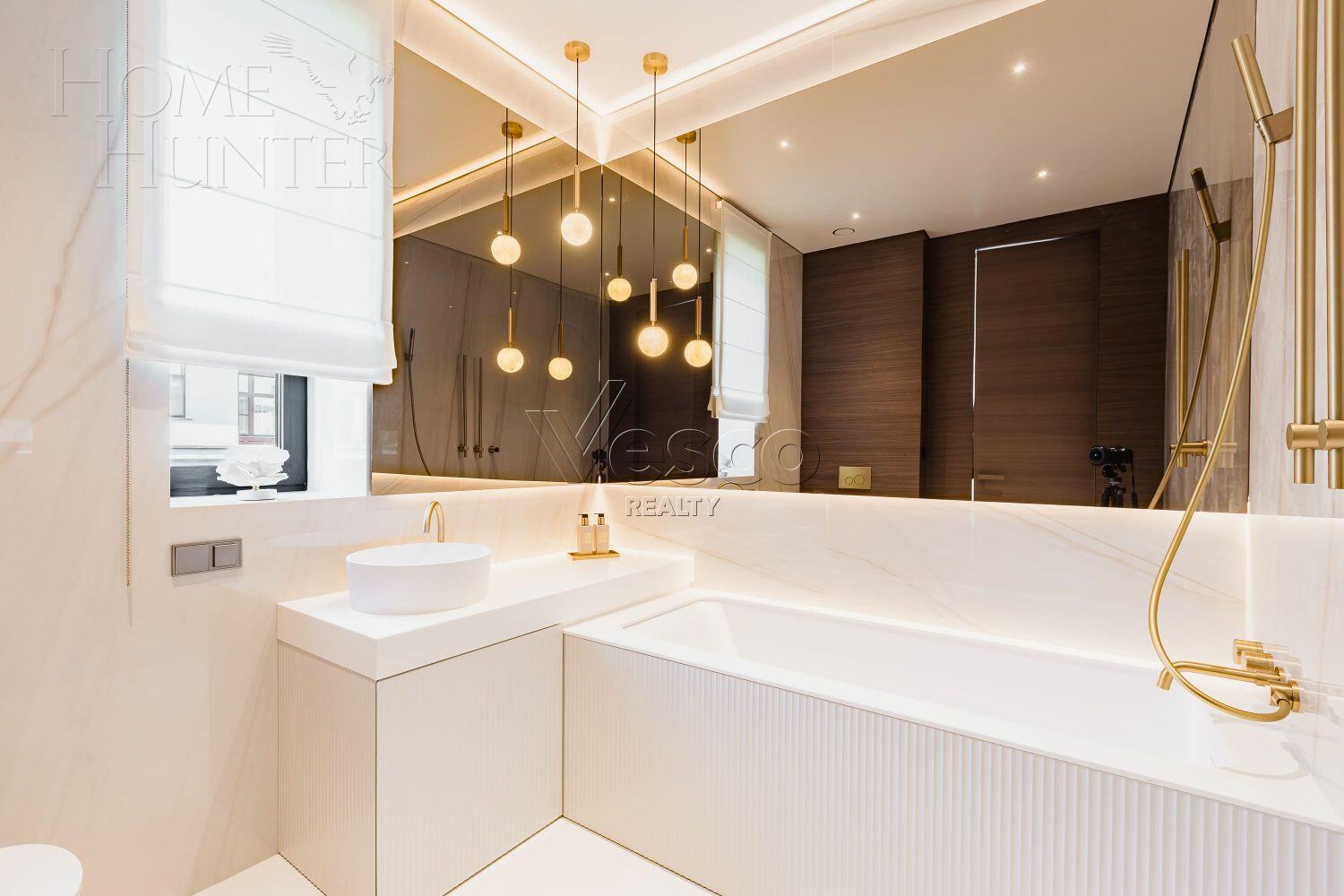 2-этажный коттедж 1 050 м² с отделкой