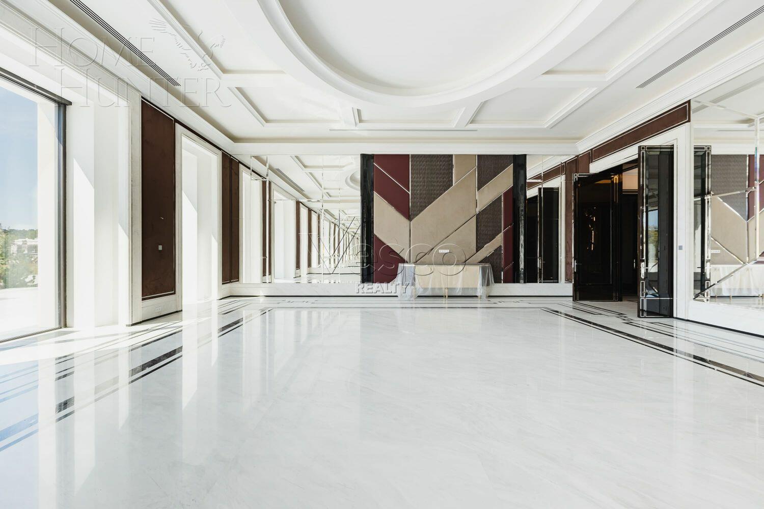 2-этажный коттедж 4 400 м² с отделкой