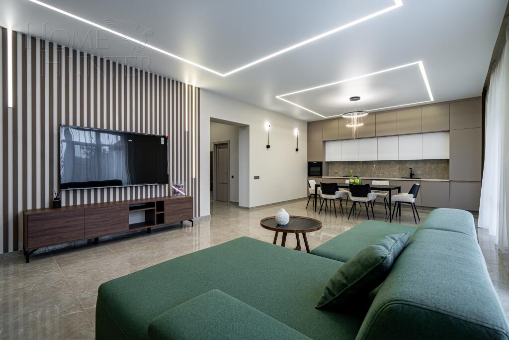 2-этажный коттедж 240 м² с отделкой