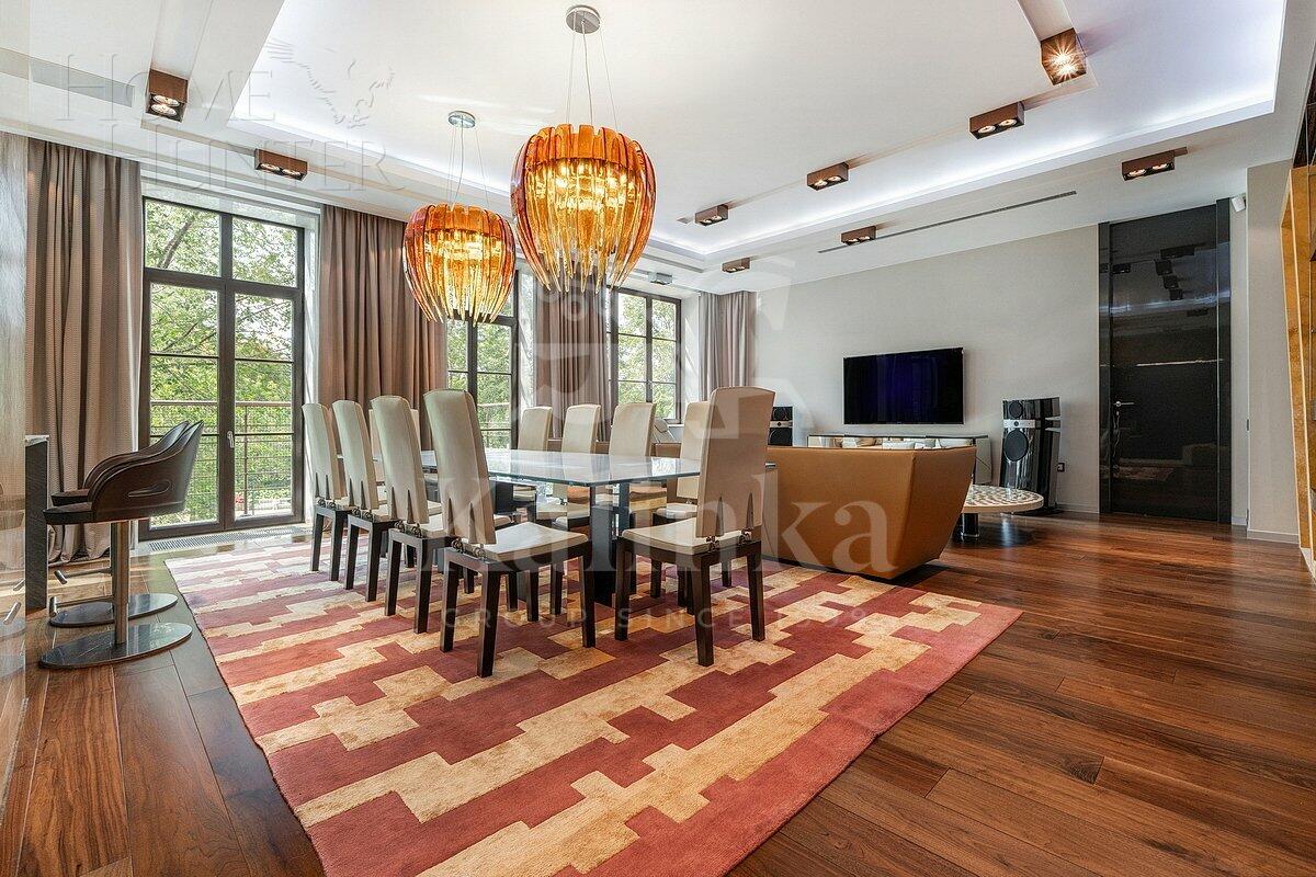 4-КОМН. КВАРТИРА С ОТДЕЛКОЙ 185.1 М² НА 2 ЭТАЖЕ