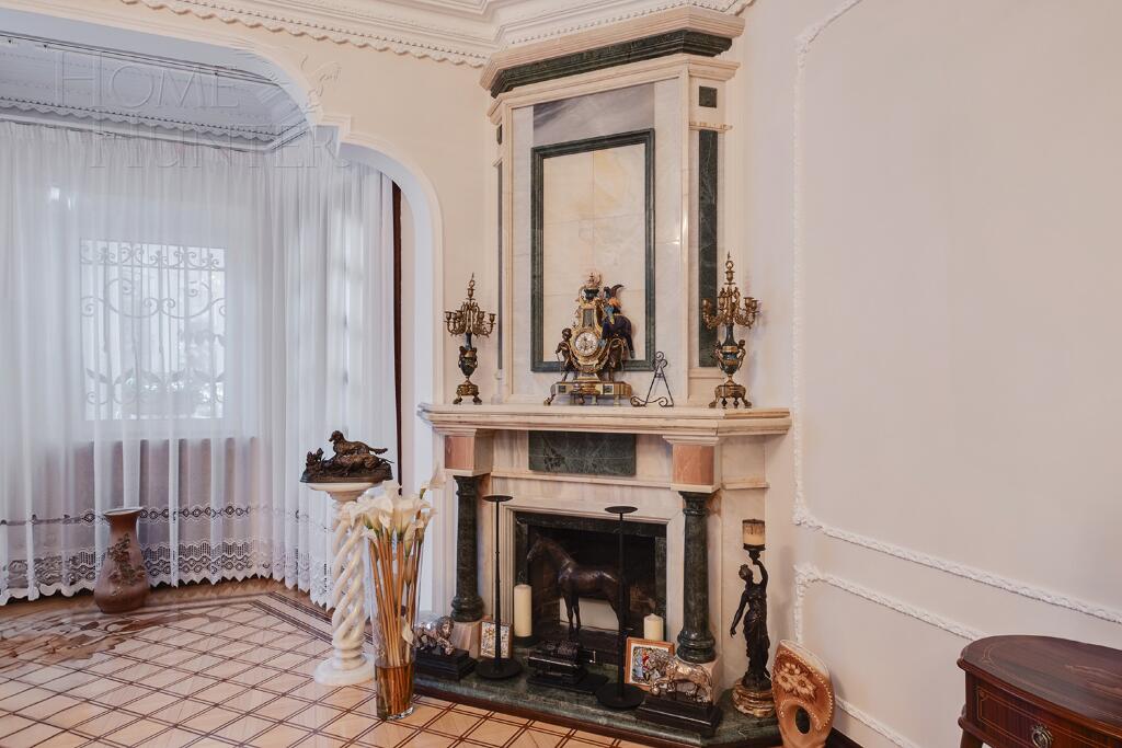 2-этажный коттедж 880 м² с отделкой