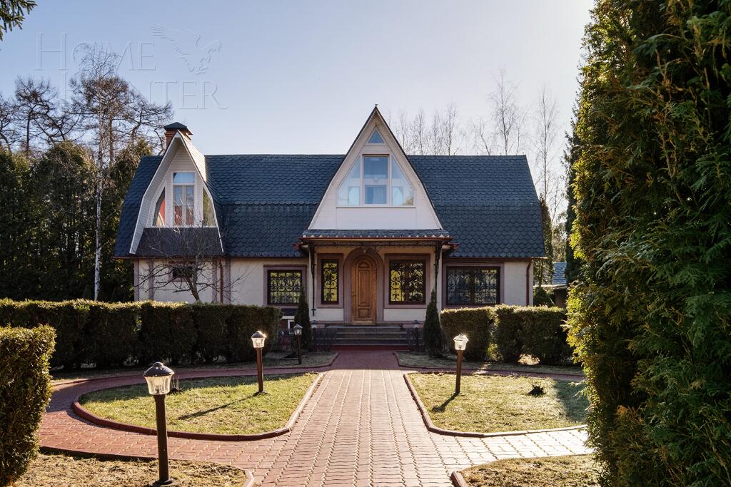 2-этажный коттедж 880 м² с отделкой