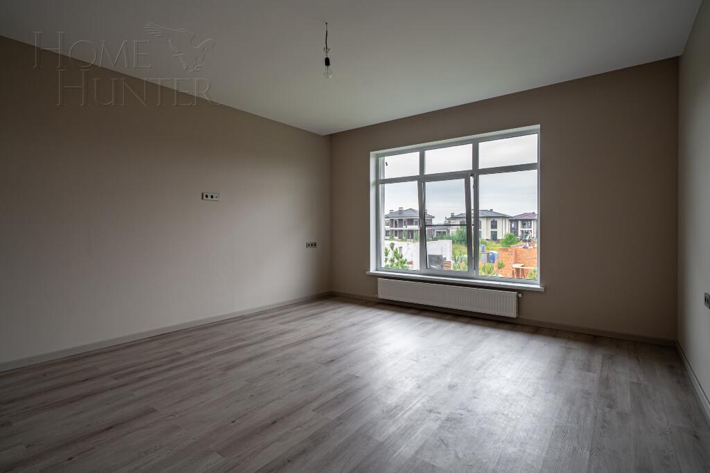 2-этажный коттедж 240 м² с отделкой