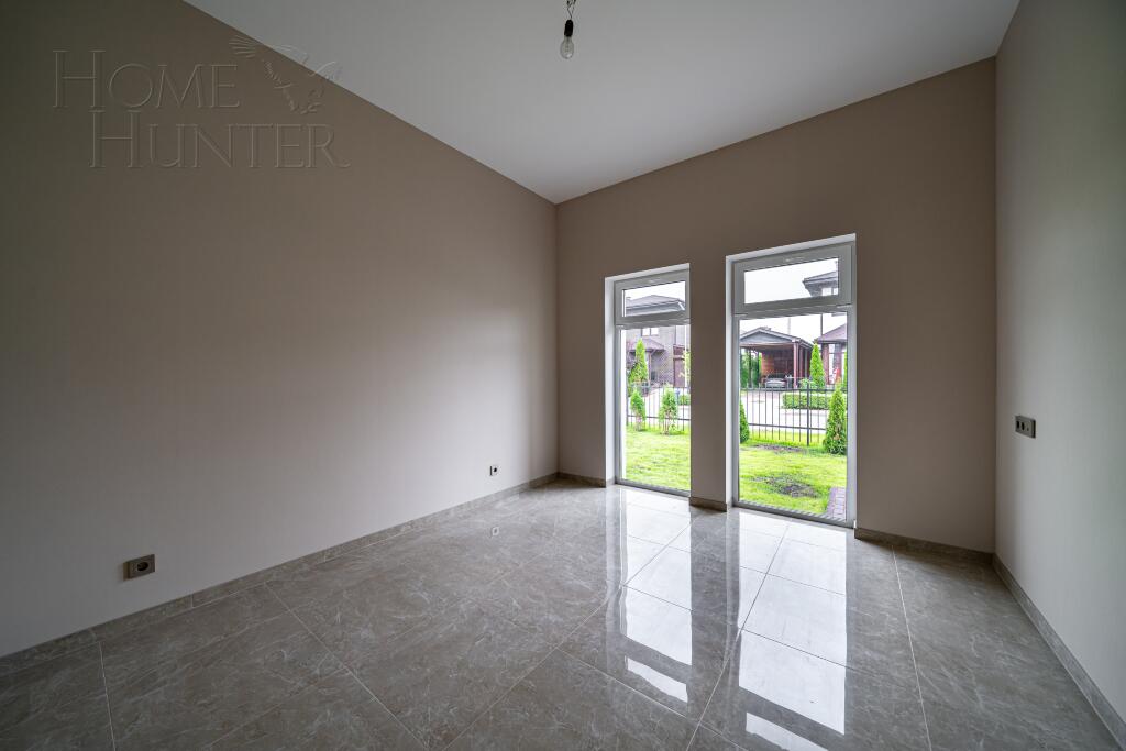 2-этажный коттедж 240 м² с отделкой