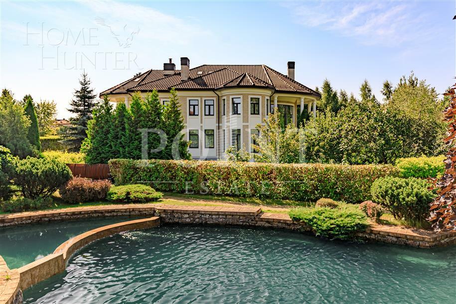 2-этажный коттедж 715 м² с отделкой