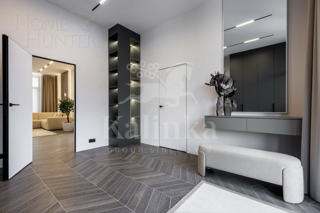 2-этажный коттедж 371 м² с отделкой