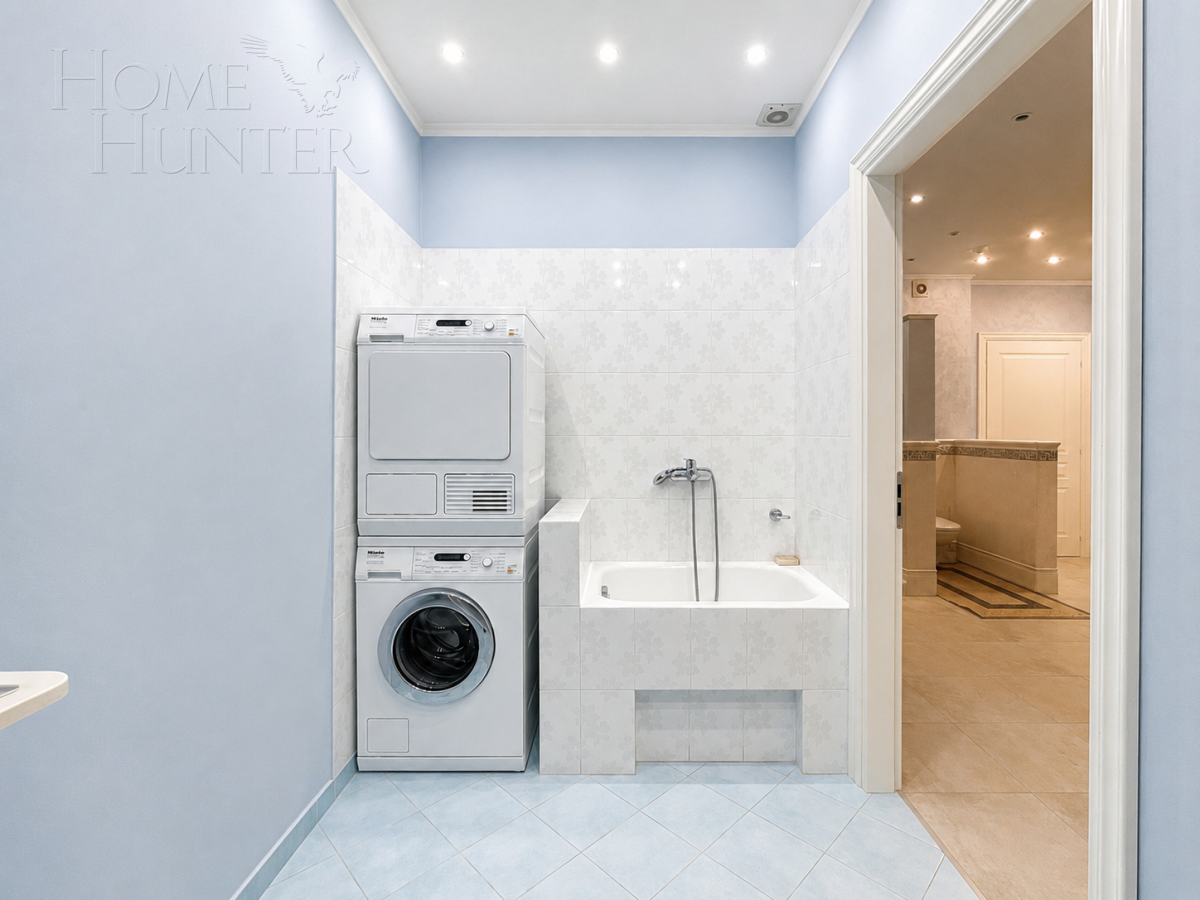 3-этажный таунхаус 500 м² с отделкой