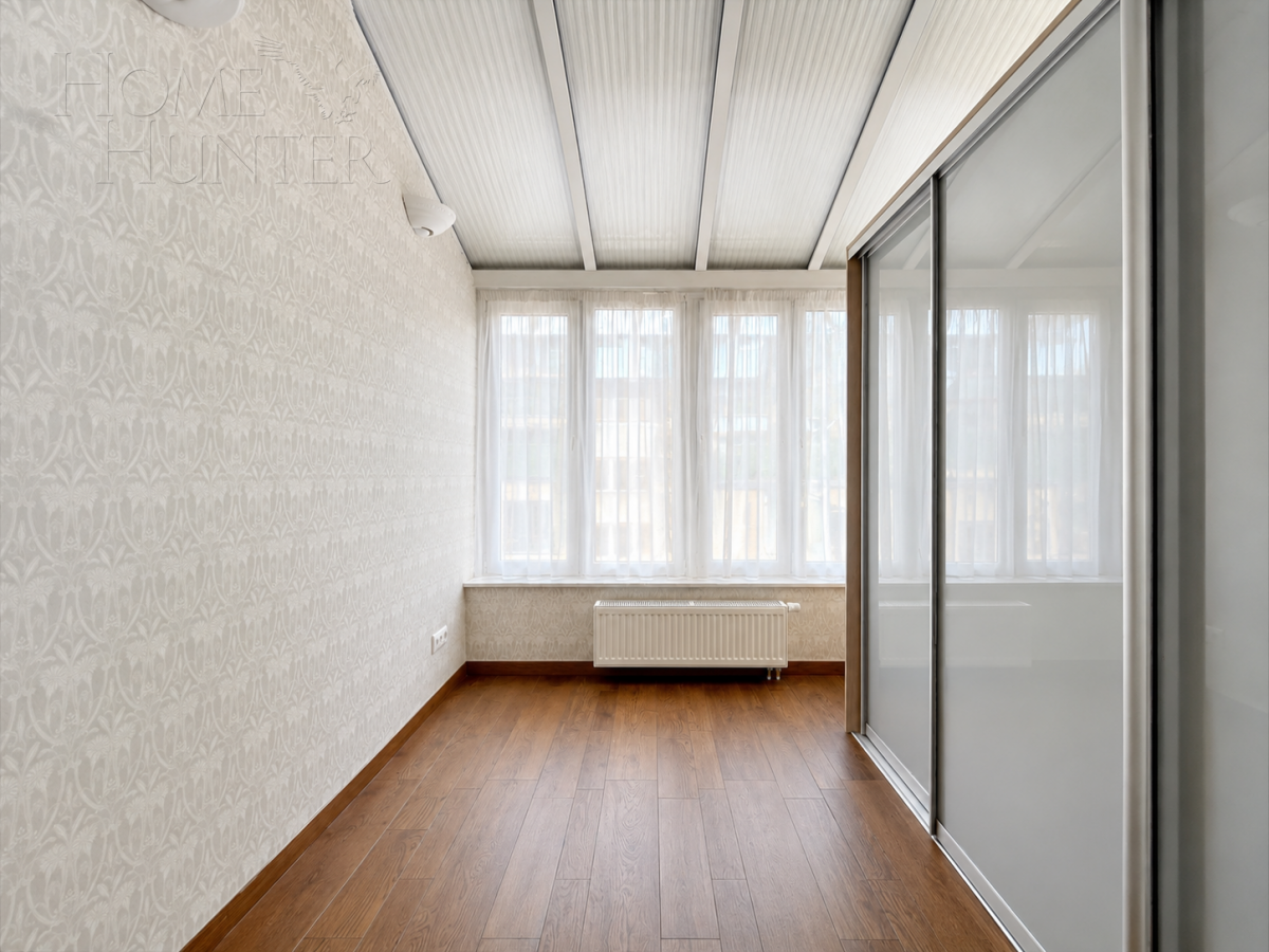 3-этажный таунхаус 500 м² с отделкой
