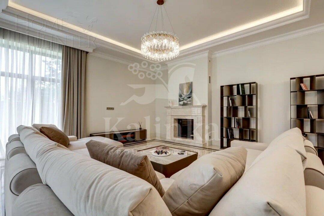 2-этажный коттедж 440 м² без отделки