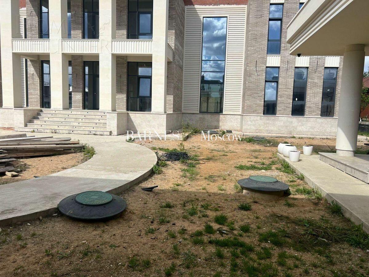 2-этажный коттедж 1 133 м² без отделки