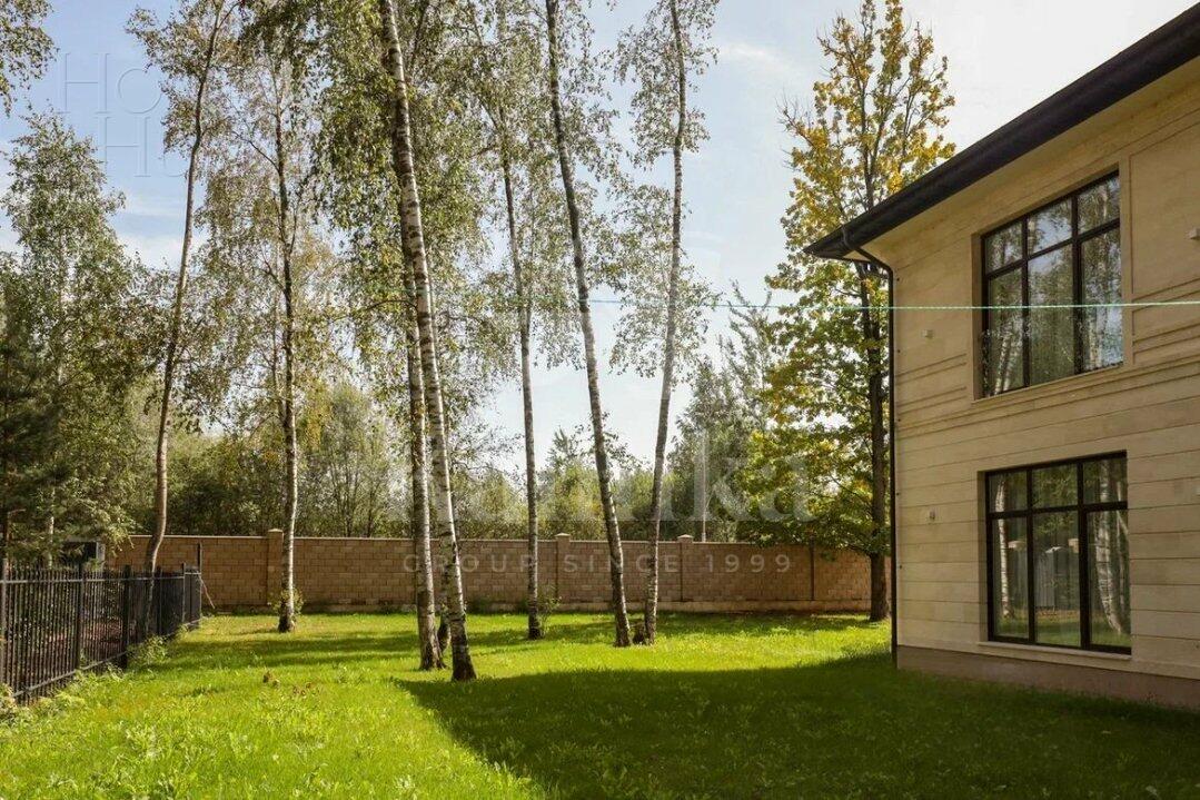 2-этажный коттедж 440 м² без отделки