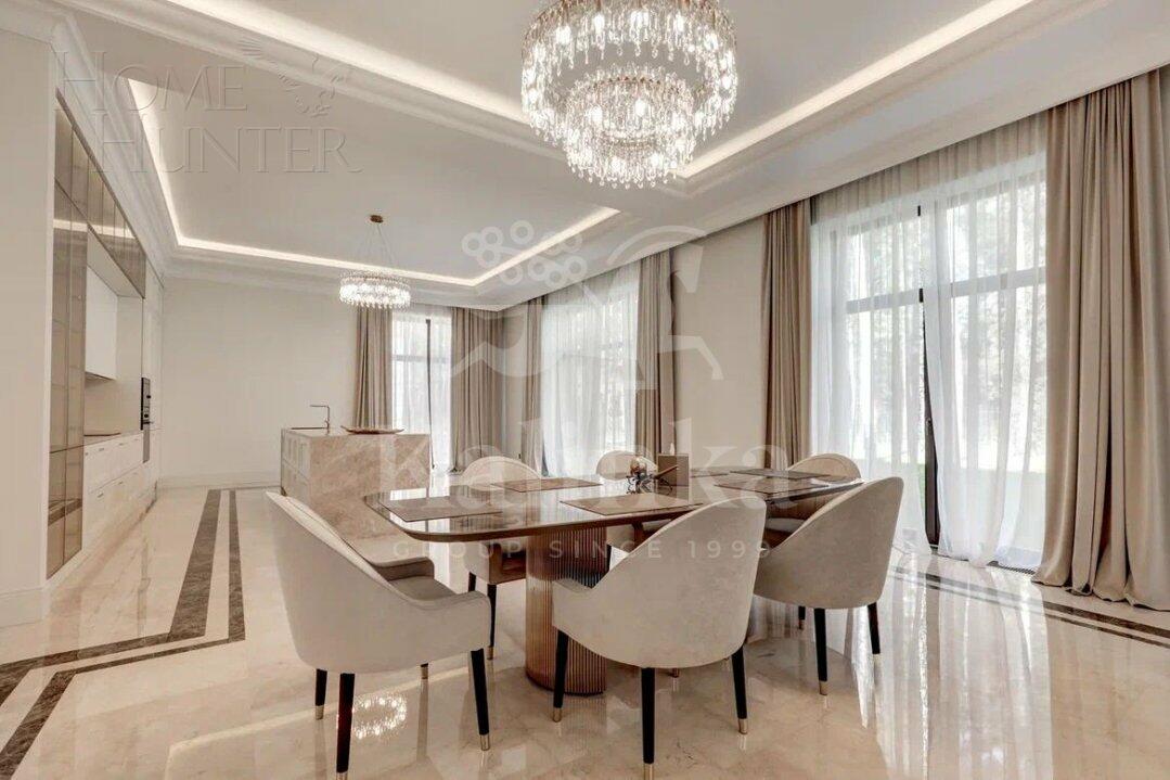 2-этажный коттедж 440 м² без отделки