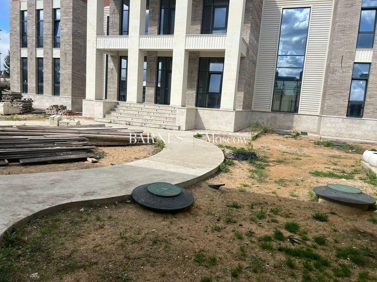 2-этажный коттедж 1 133 м² без отделки