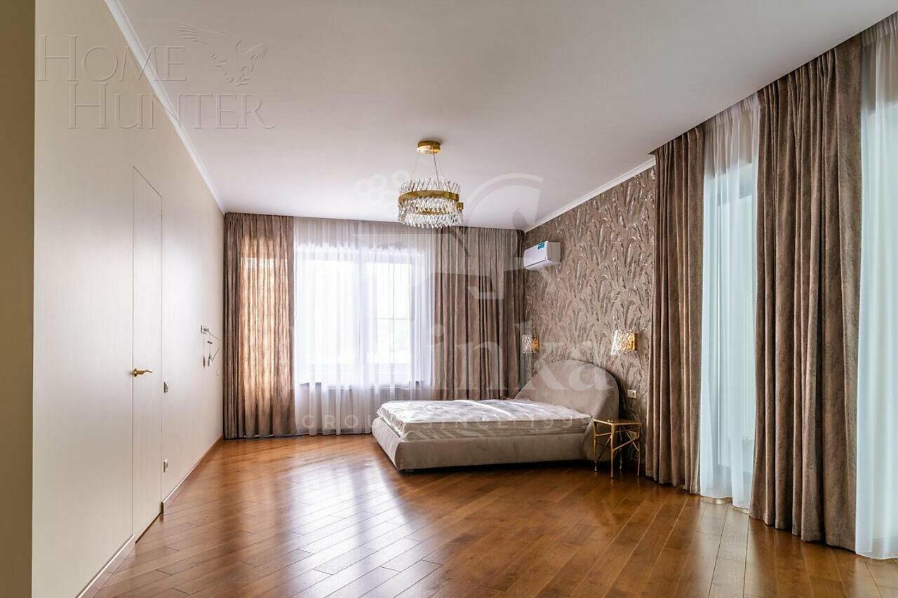 2-этажный коттедж 950 м² с отделкой