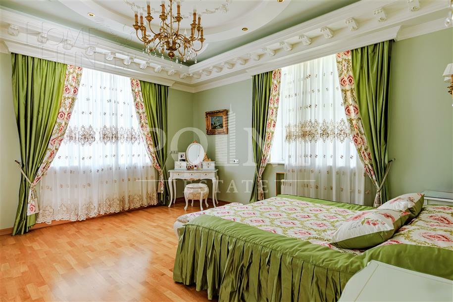 2-этажный коттедж 915 м² с отделкой