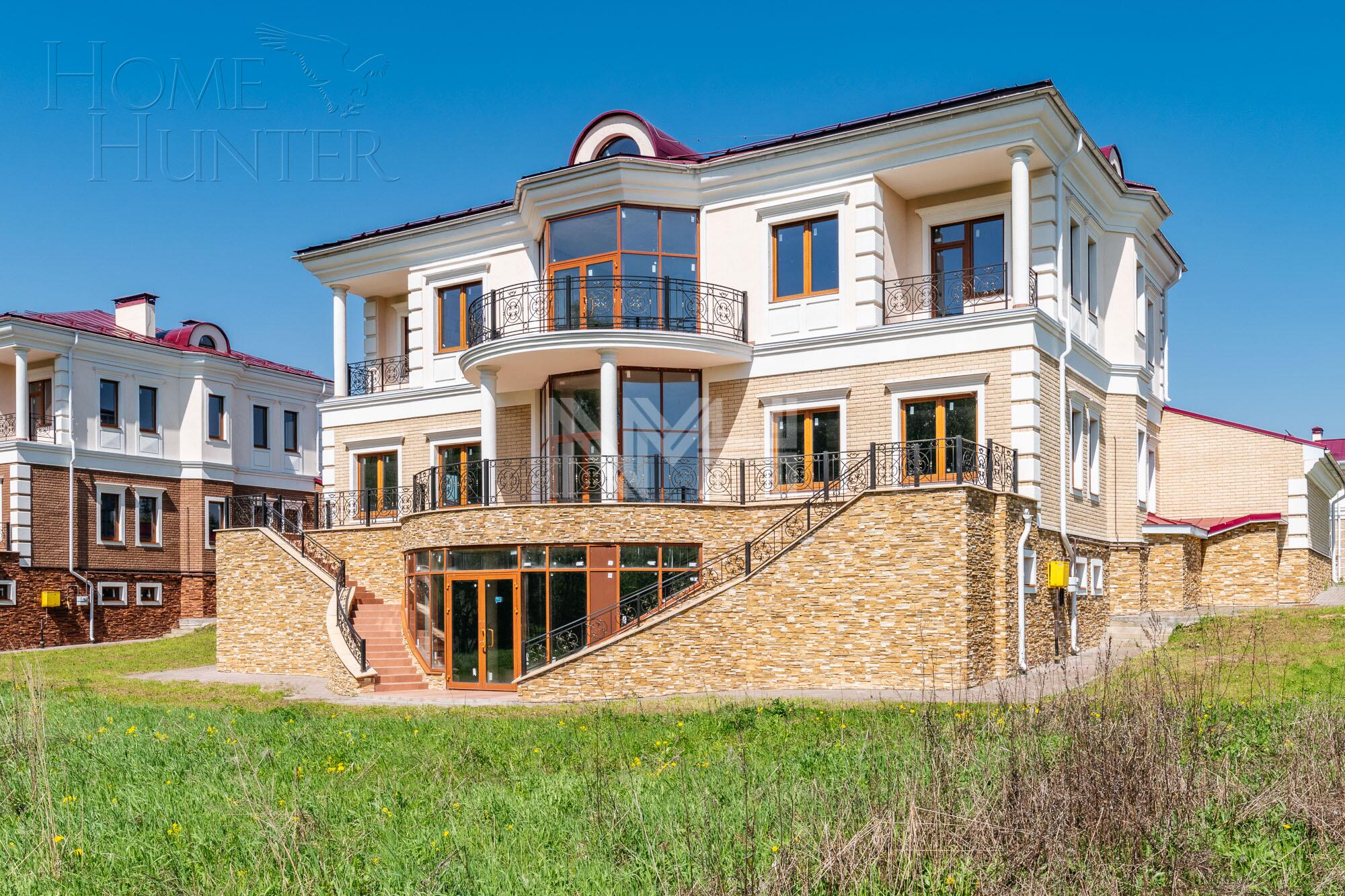 3-этажный коттедж 855 м² без отделки