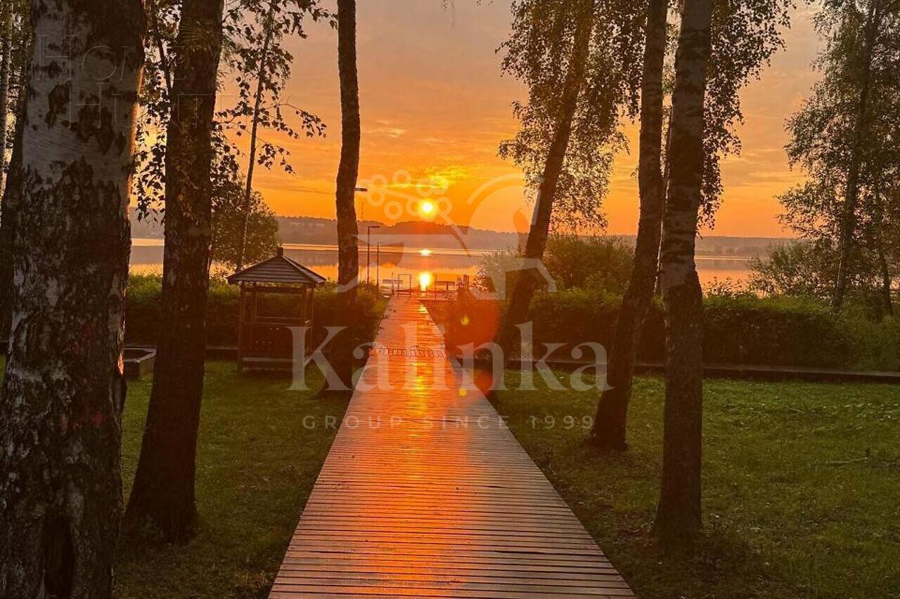 2-этажный коттедж 950 м² с отделкой