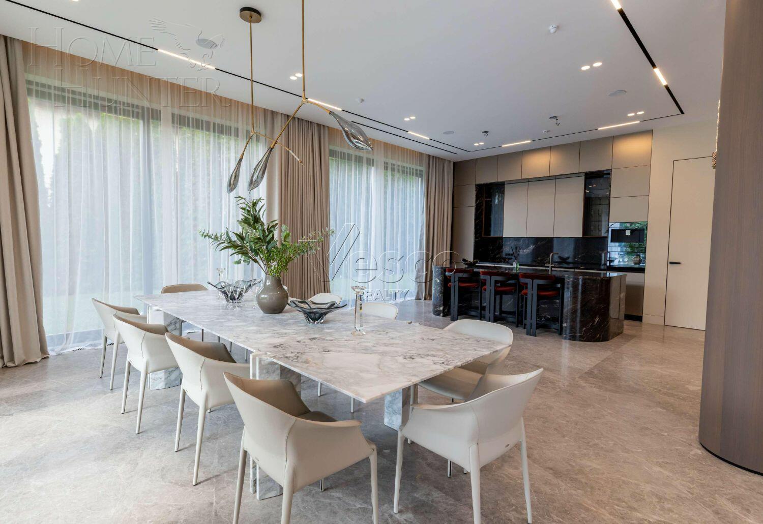 2-этажный коттедж 1 150 м² с отделкой