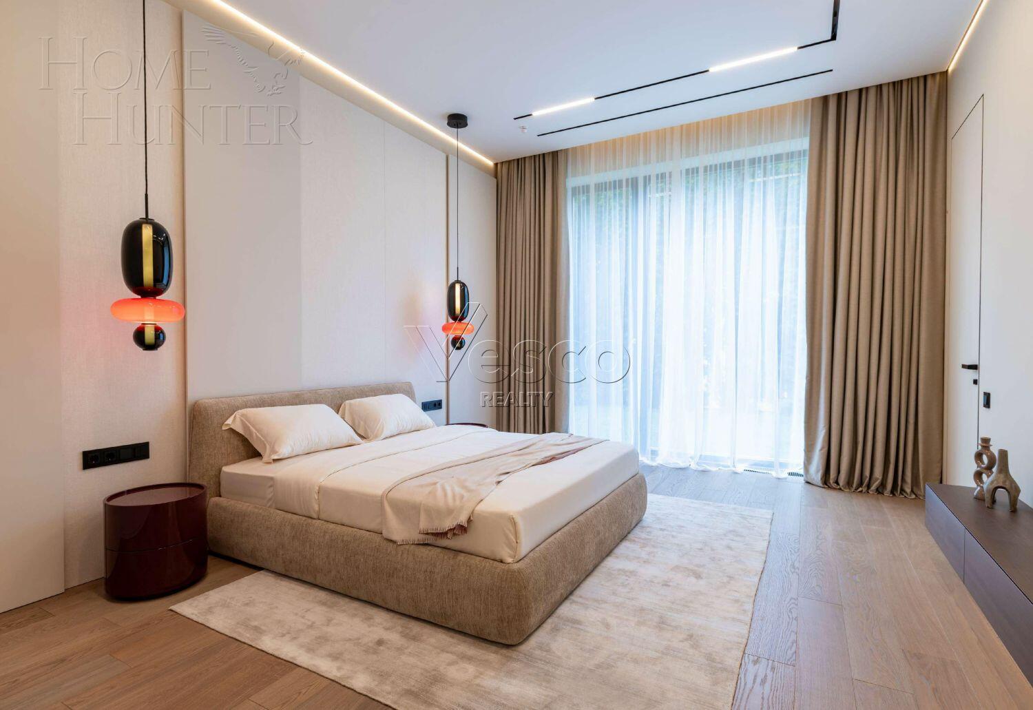2-этажный коттедж 1 150 м² с отделкой