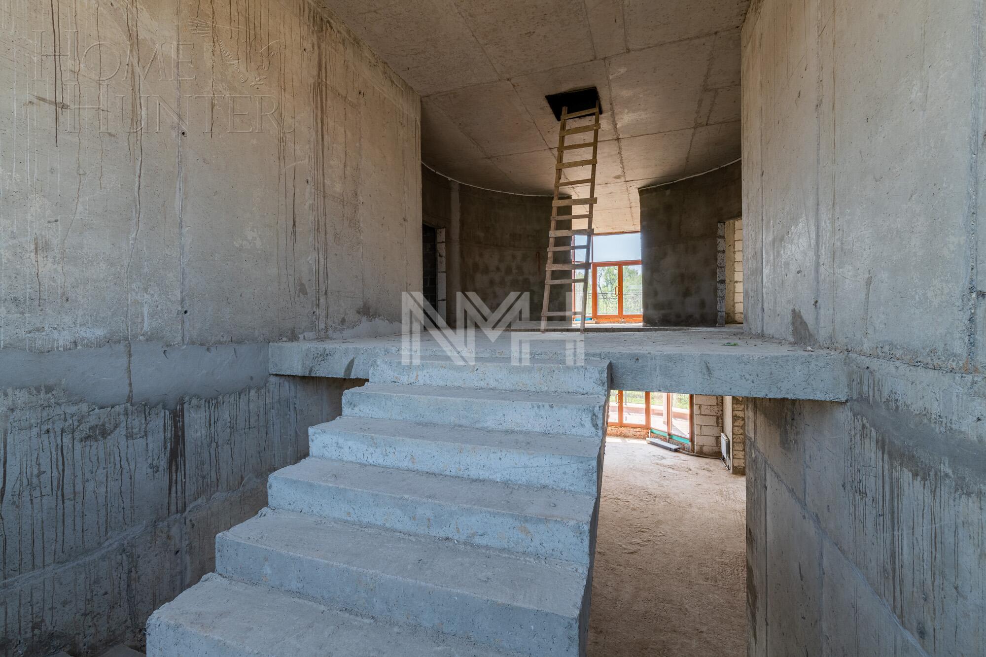 3-этажный коттедж 855 м² без отделки