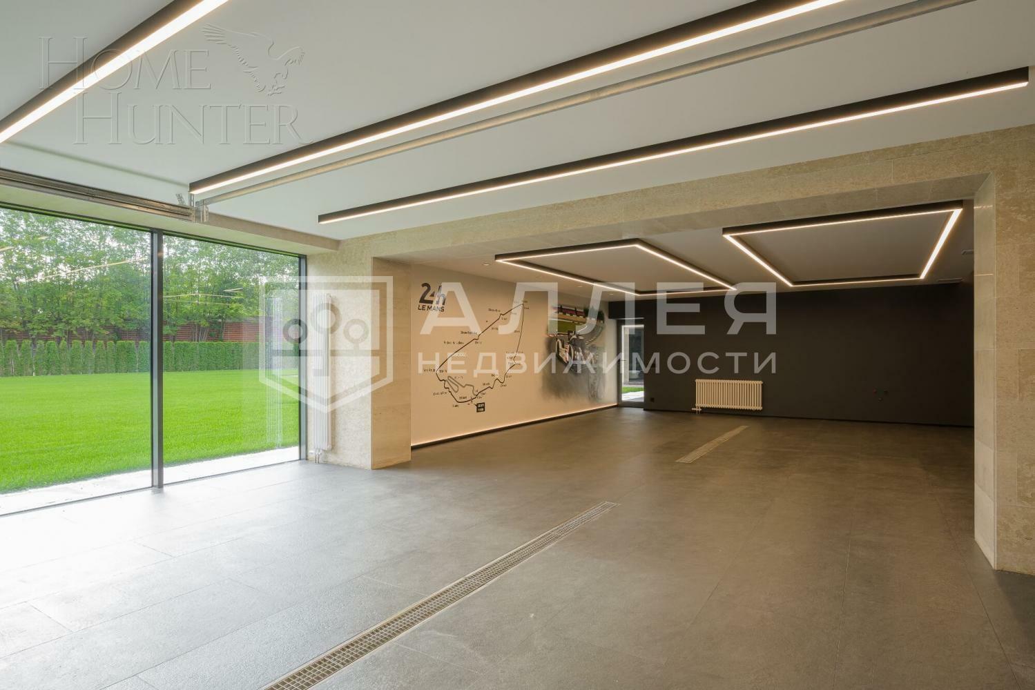 3-этажный коттедж 2 150 м² с отделкой