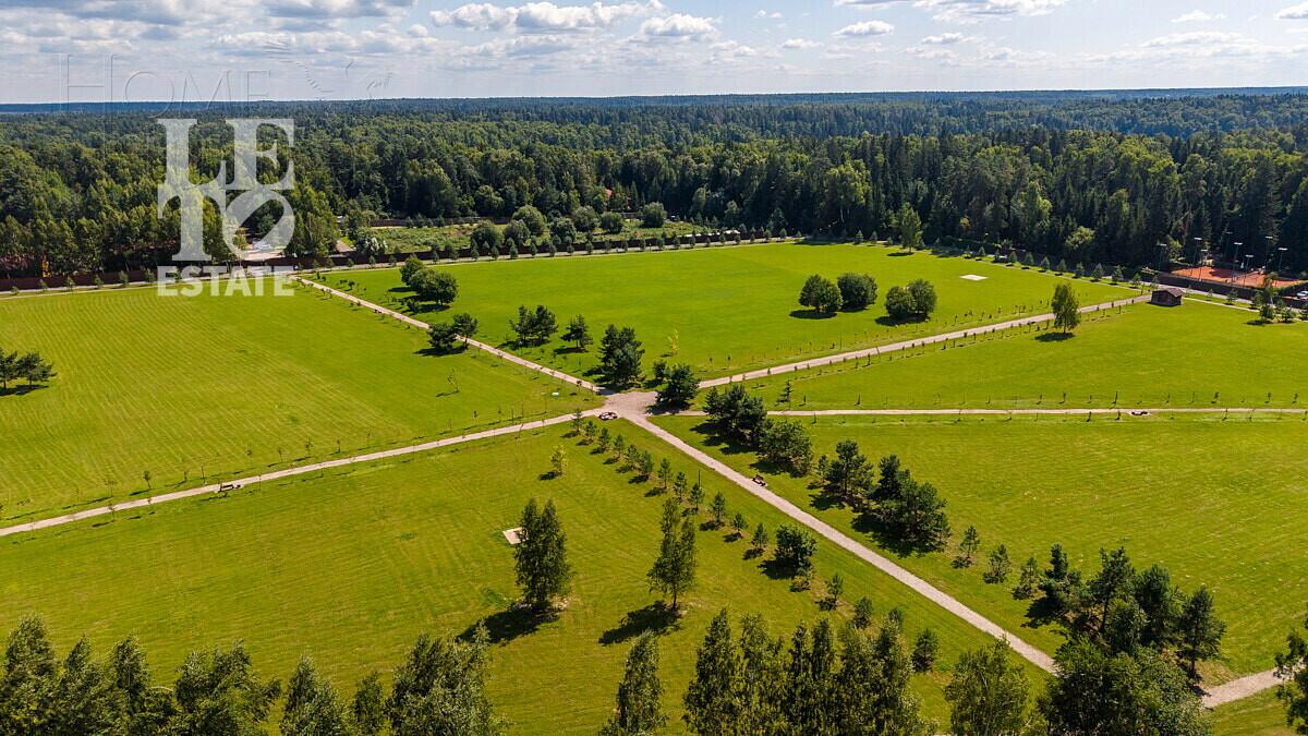 1-этажный коттедж 289 м² без отделки
