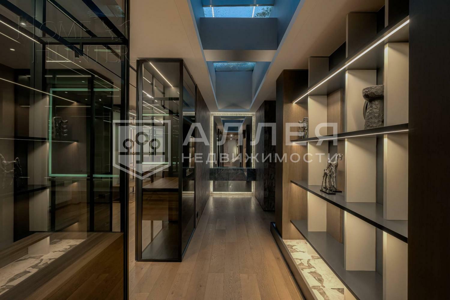 3-этажный коттедж 2 150 м² с отделкой