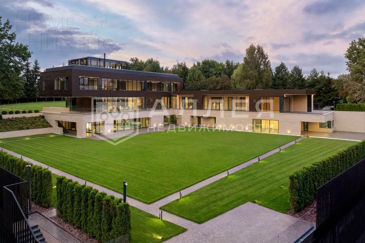 3-этажный коттедж 2 150 м² с отделкой