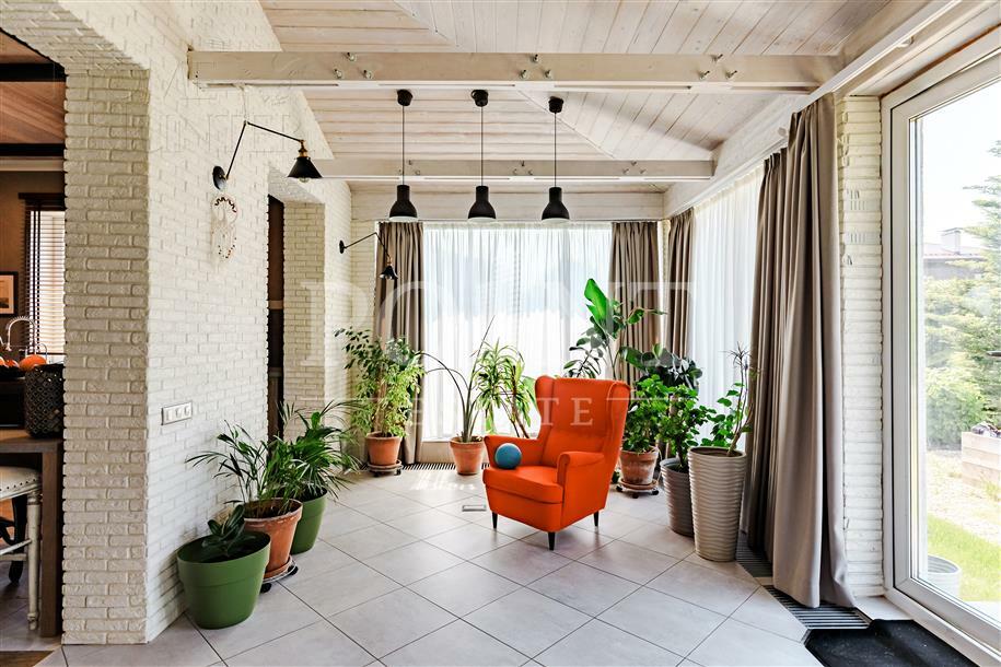 2-этажный коттедж 260 м² с отделкой