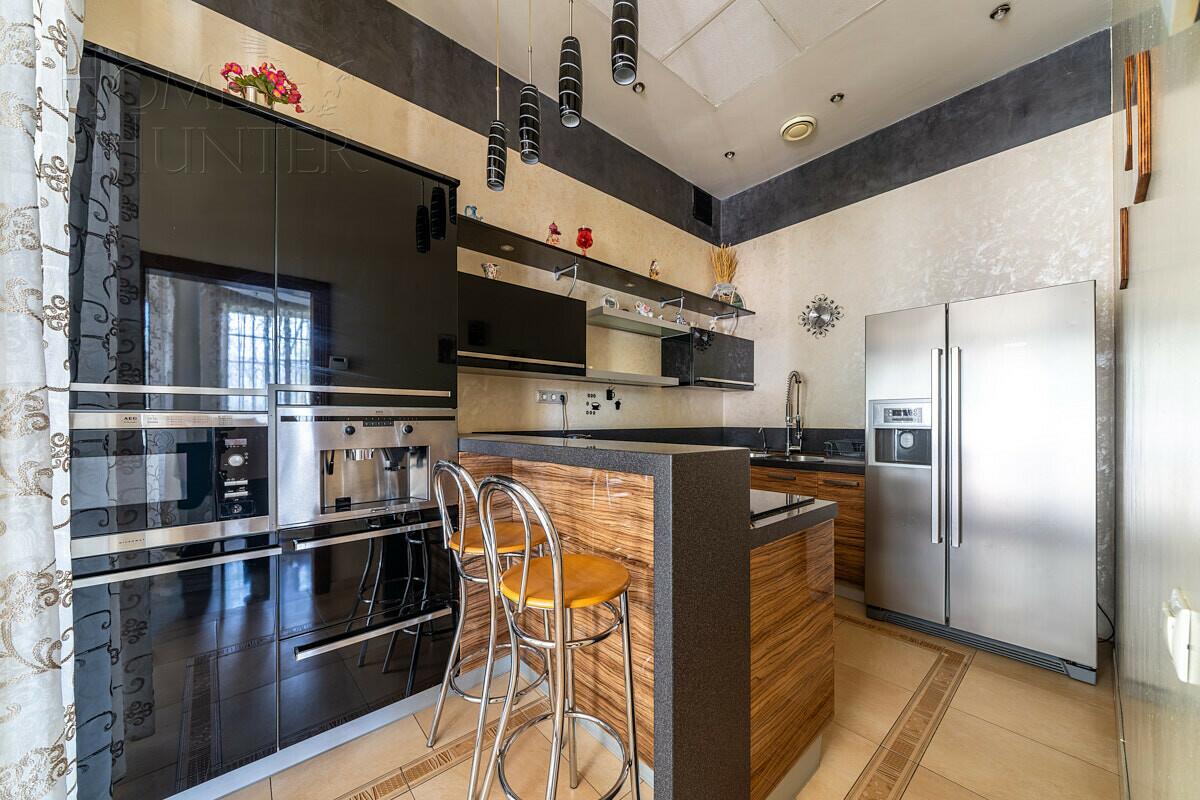 2-этажный коттедж 630 м² с отделкой