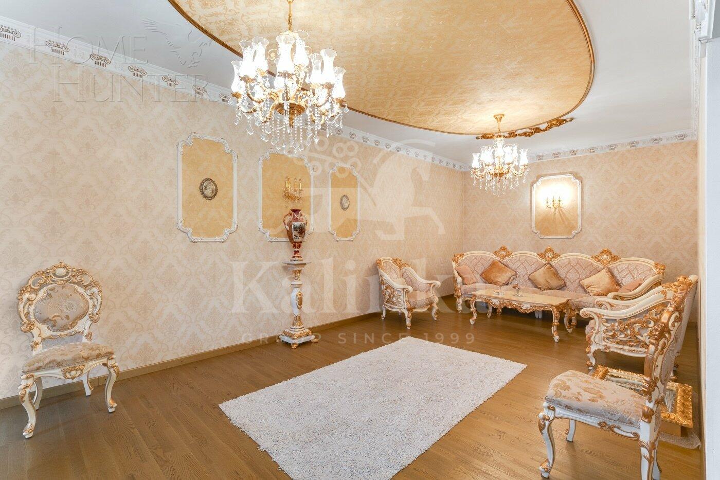3-этажный коттедж 310 м² с отделкой