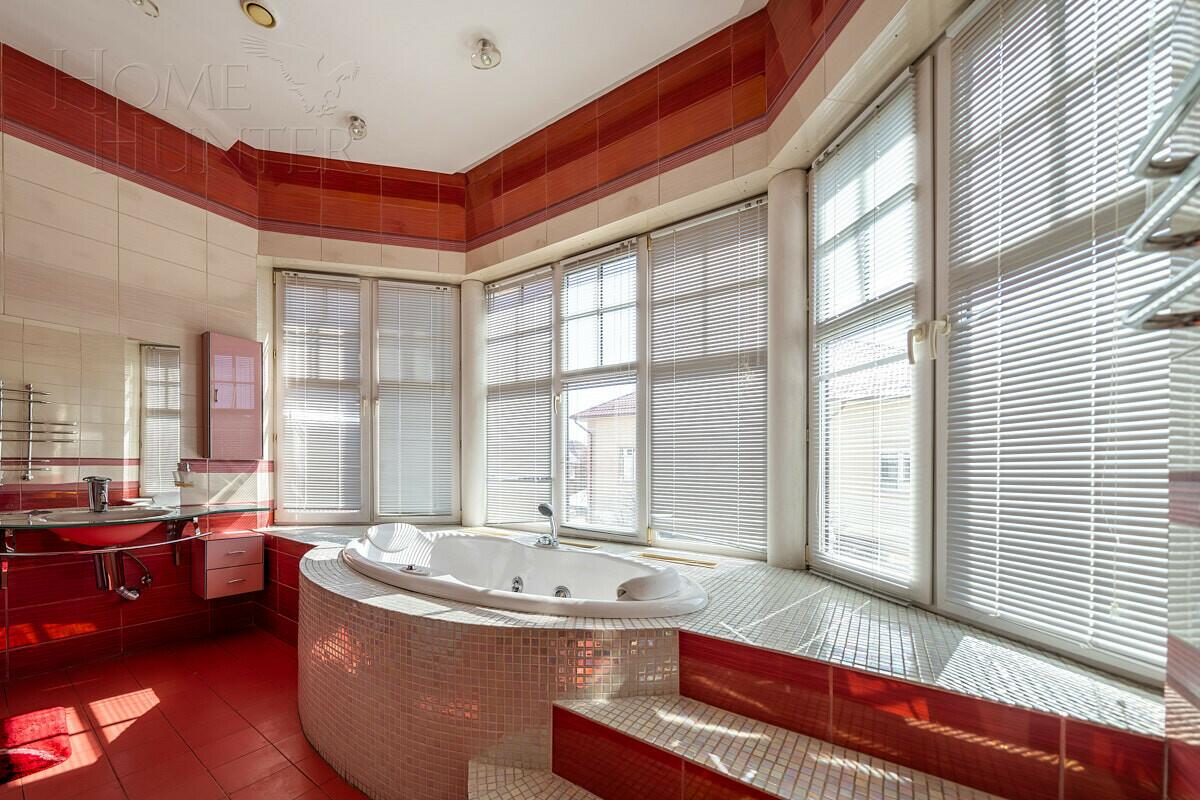 2-этажный коттедж 630 м² с отделкой