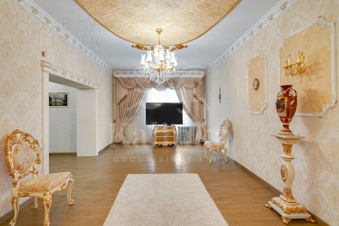 3-этажный коттедж 310 м² с отделкой