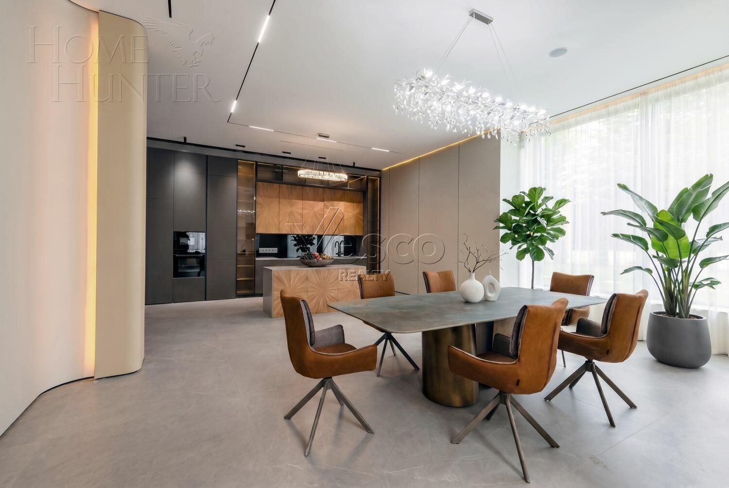 2-этажный коттедж 900 м² без отделки