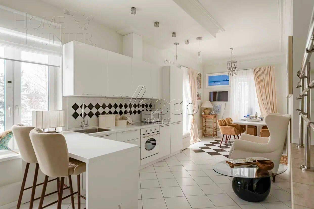 2-этажный коттедж 220 м² с отделкой
