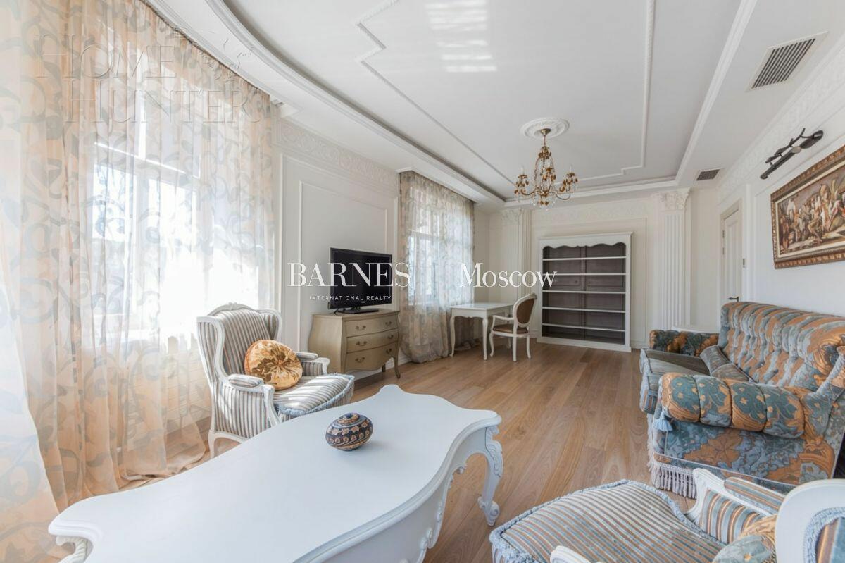 2-этажный коттедж 540 м² с отделкой