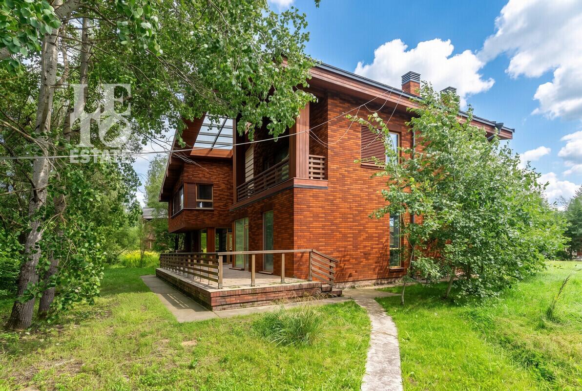 2-этажный коттедж 428 м² без отделки