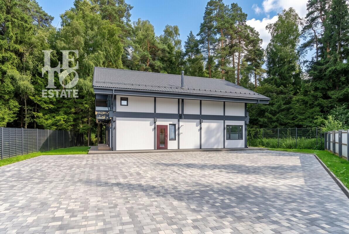 2-этажный коттедж 349 м² без отделки