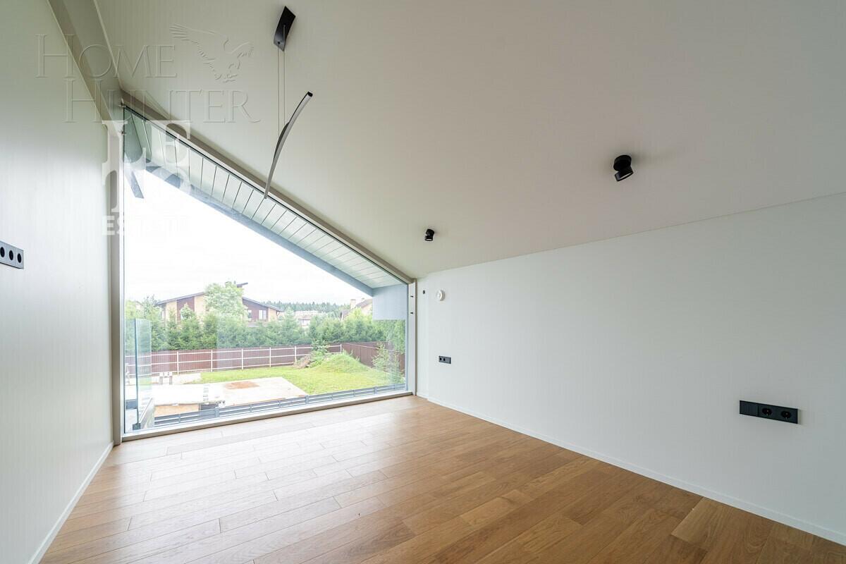 2-этажный коттедж 240 м² с отделкой