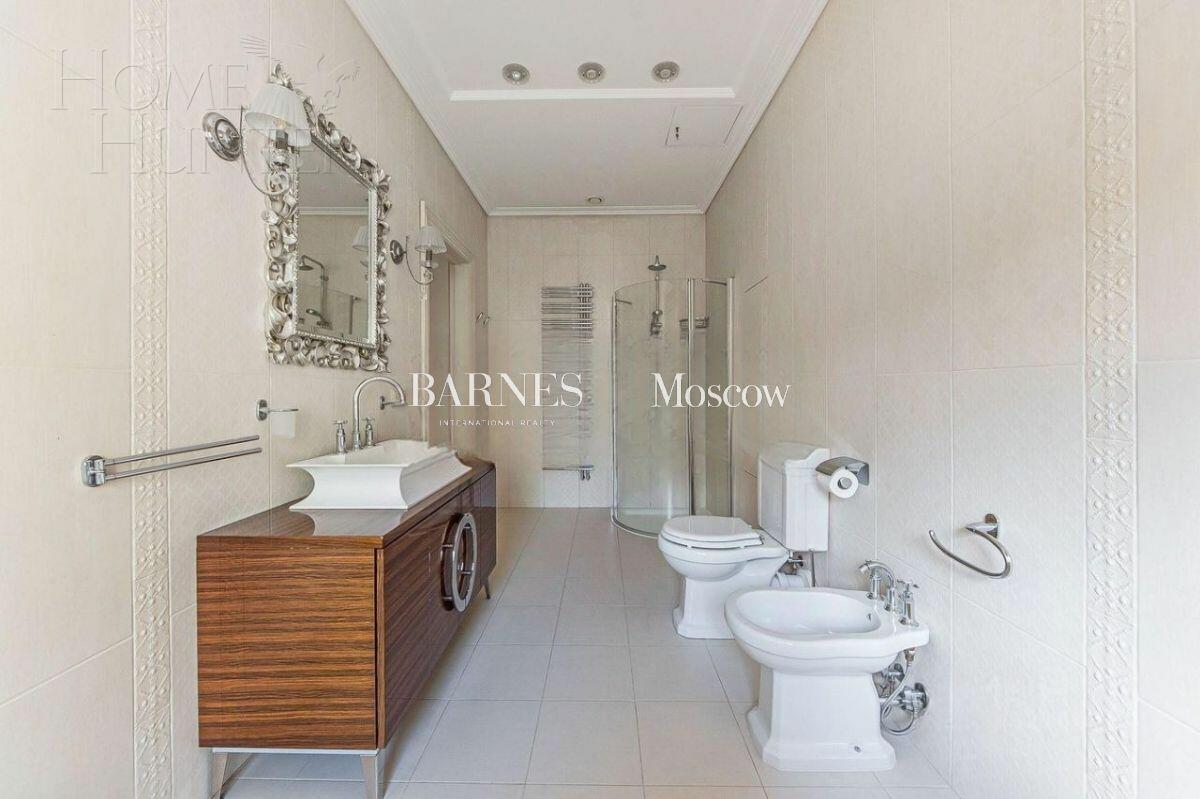 2-этажный коттедж 540 м² с отделкой