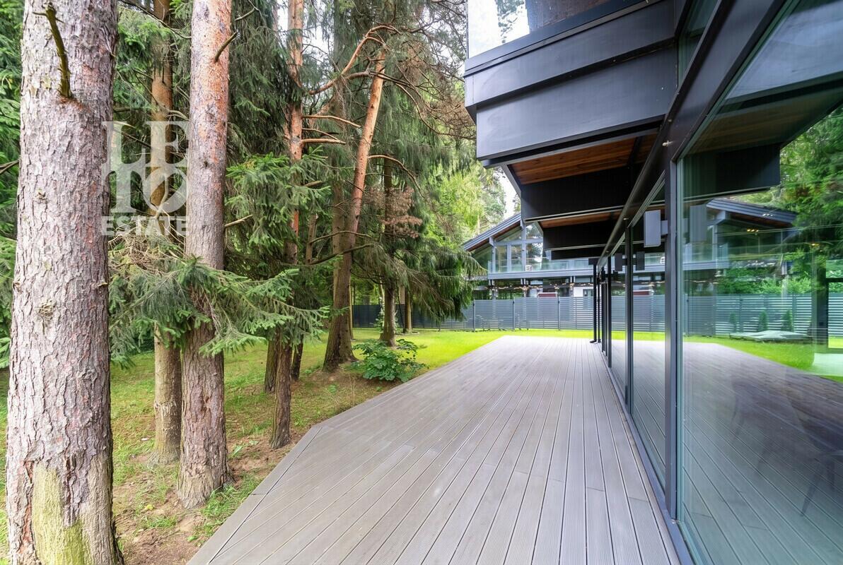 2-этажный коттедж 360 м² с отделкой