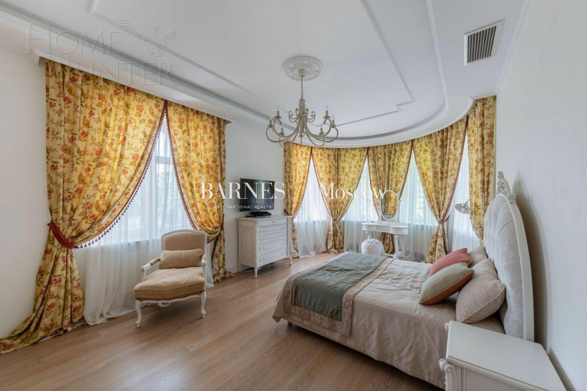 2-этажный коттедж 540 м² с отделкой