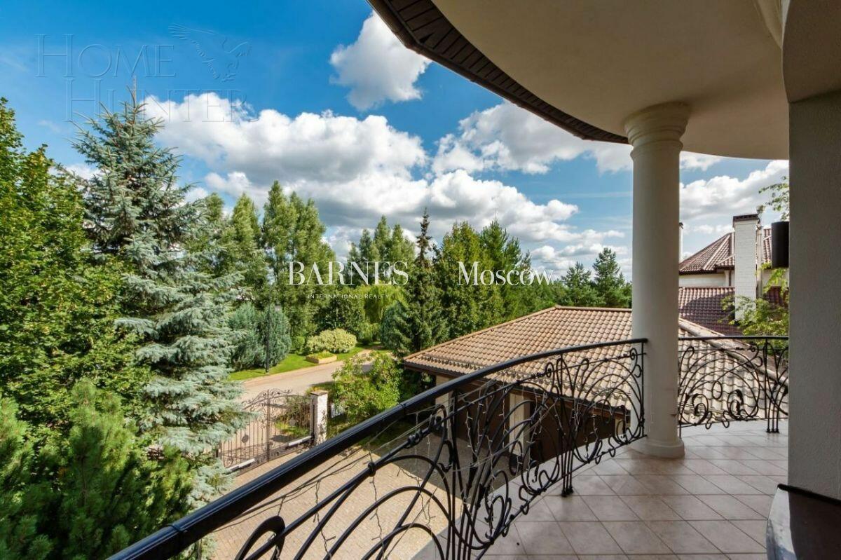 2-этажный коттедж 540 м² с отделкой