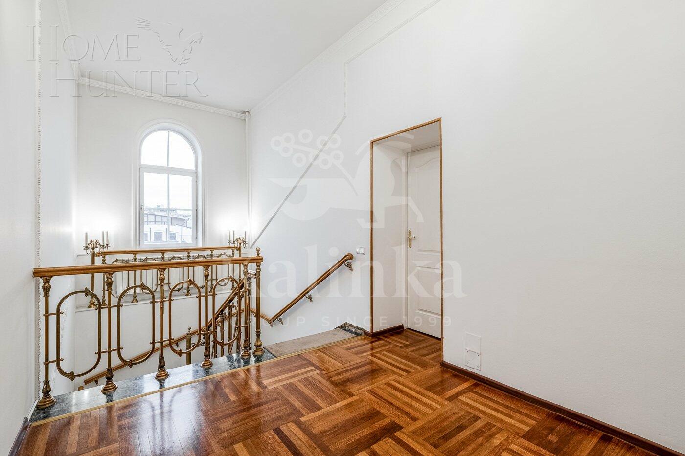 2-УРОВНЕВАЯ КВАРТИРА С ОТДЕЛКОЙ 293 М² НА 6 ЭТАЖЕ