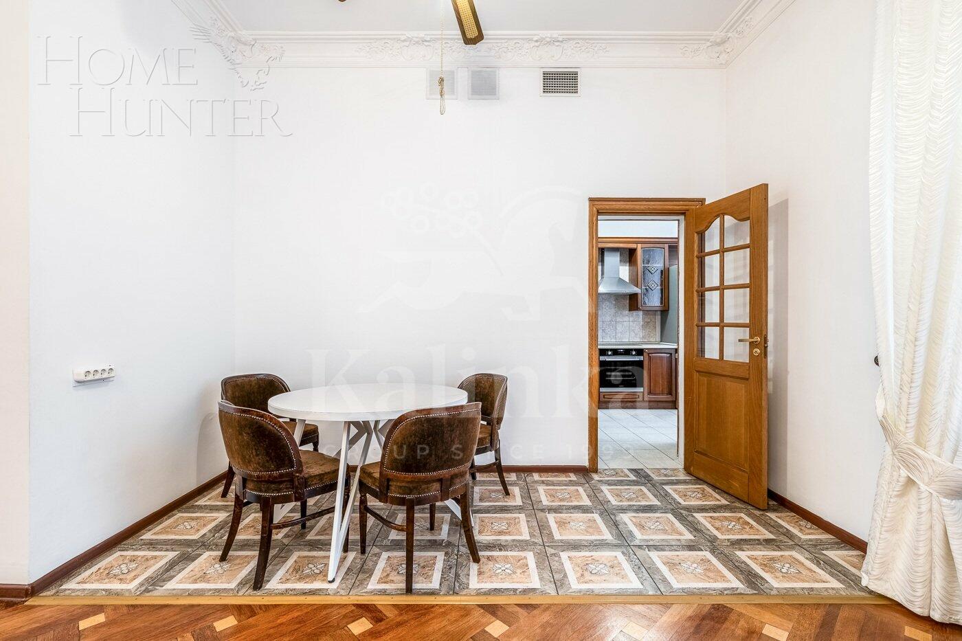 2-УРОВНЕВАЯ КВАРТИРА С ОТДЕЛКОЙ 293 М² НА 6 ЭТАЖЕ
