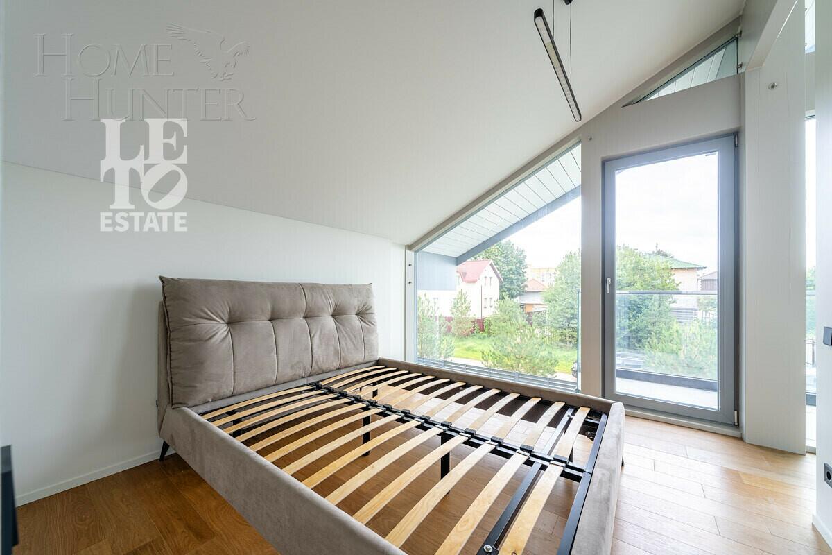 2-этажный коттедж 240 м² с отделкой