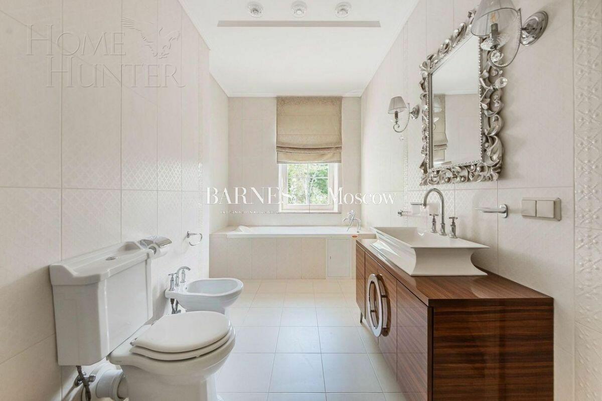 2-этажный коттедж 540 м² с отделкой