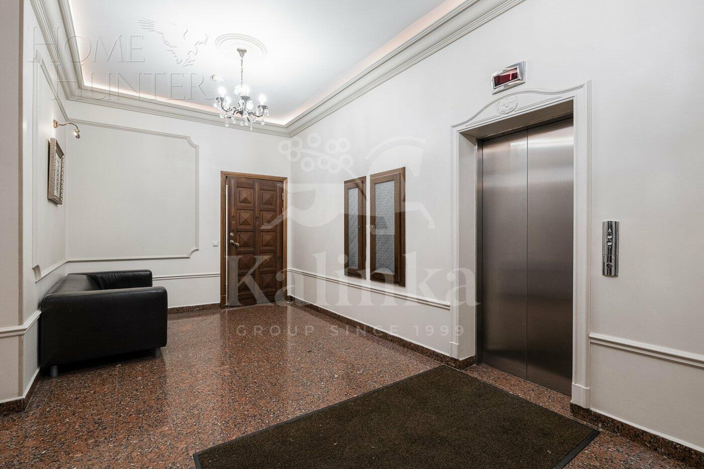 2-УРОВНЕВАЯ КВАРТИРА С ОТДЕЛКОЙ 293 М² НА 6 ЭТАЖЕ