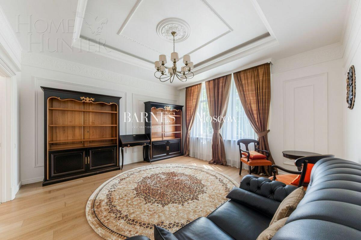 2-этажный коттедж 540 м² с отделкой